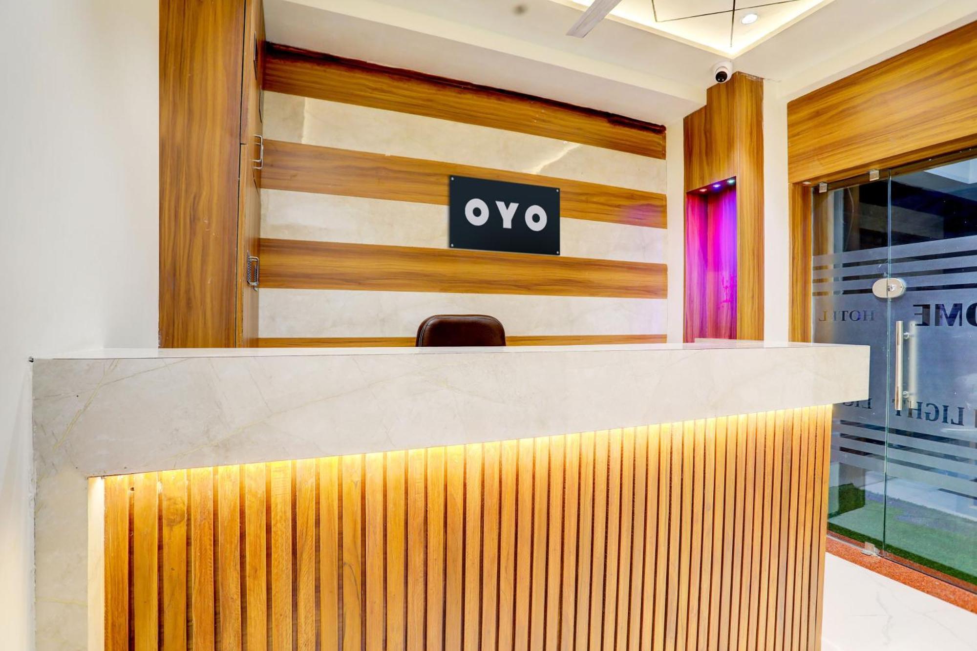 Hotel O Sun Light Ahmedabad Esterno foto