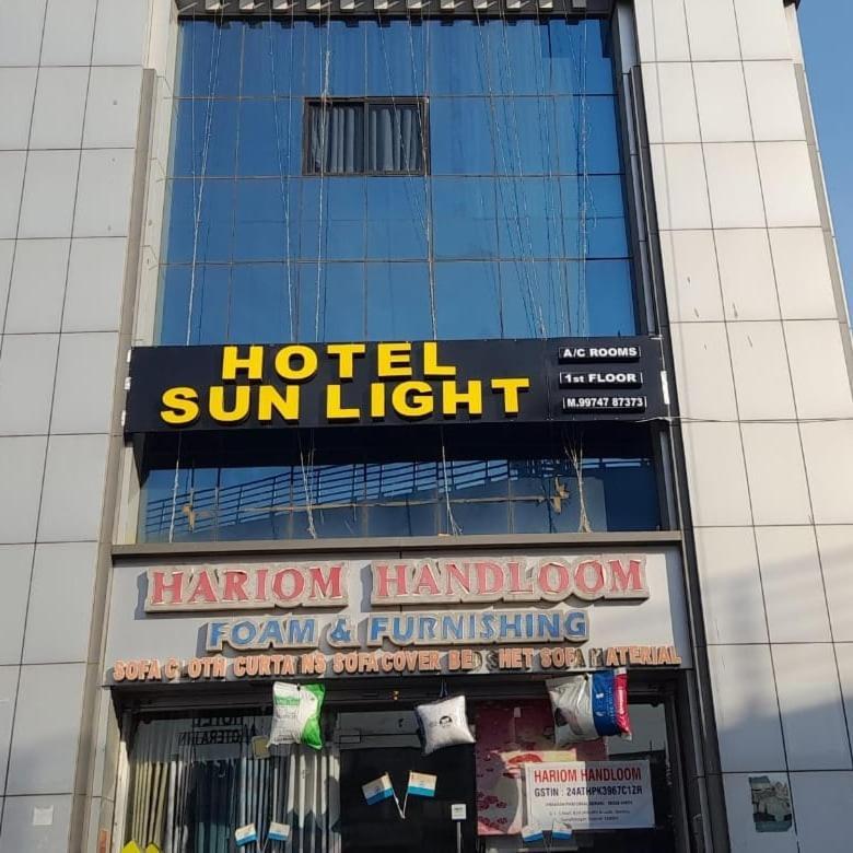 Hotel O Sun Light Ahmedabad Esterno foto