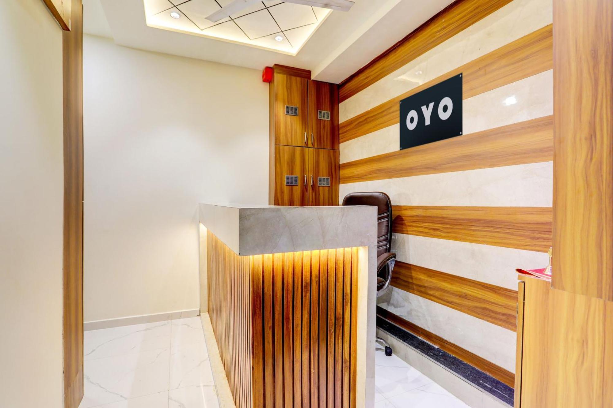Hotel O Sun Light Ahmedabad Esterno foto